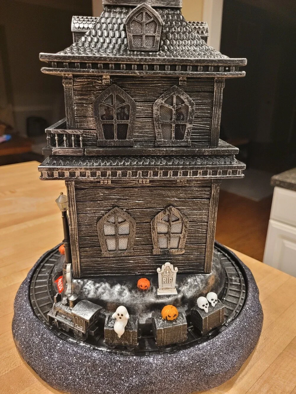 NEW Well Dressed Home Haunted Victorian Halloween Light-Up House Black & Silver